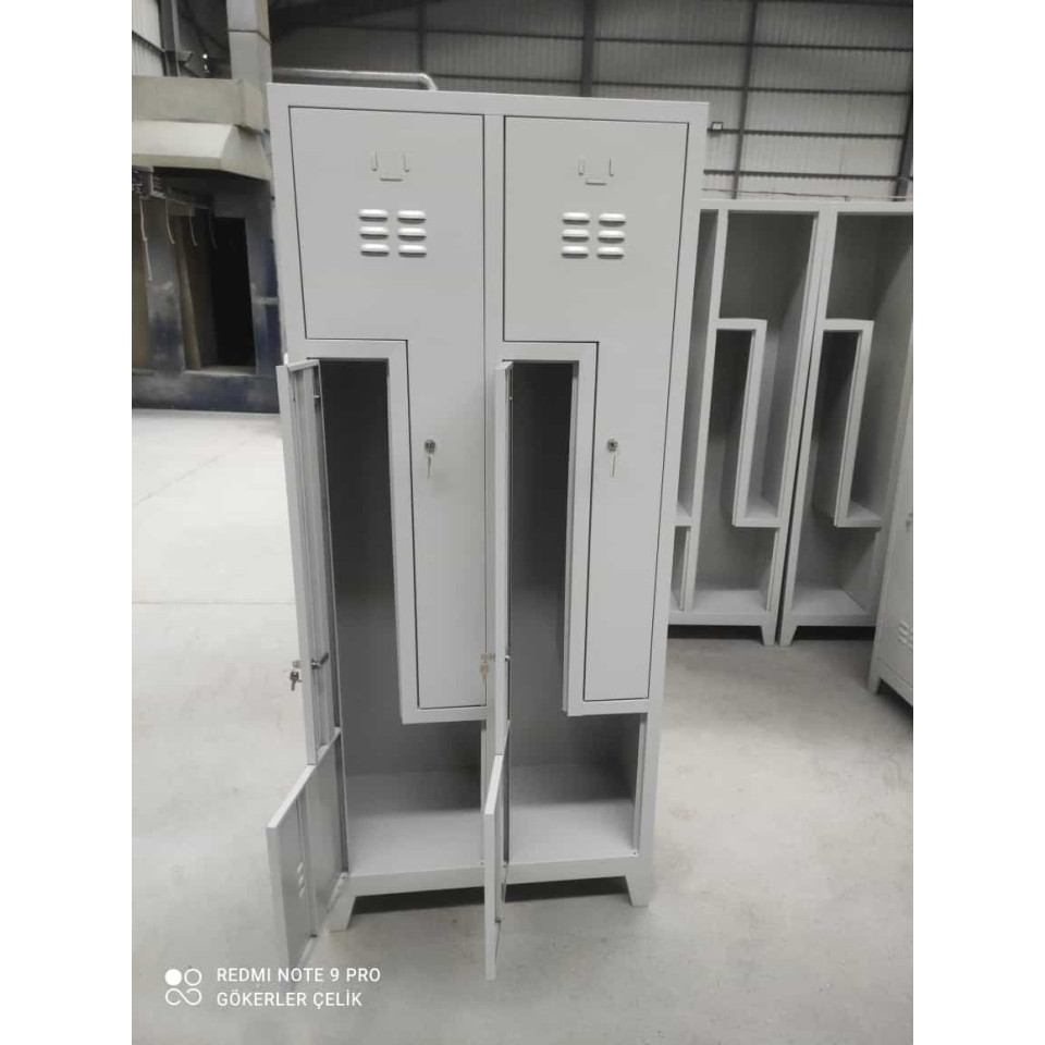 Z Dört Kapılı Soyunma Dolabı