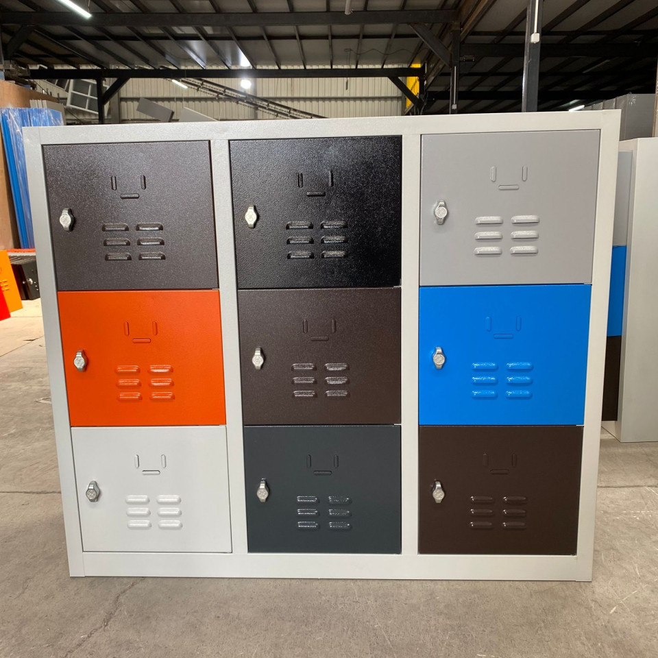 9 Kapaklı Okul-Sınıf Dolabı