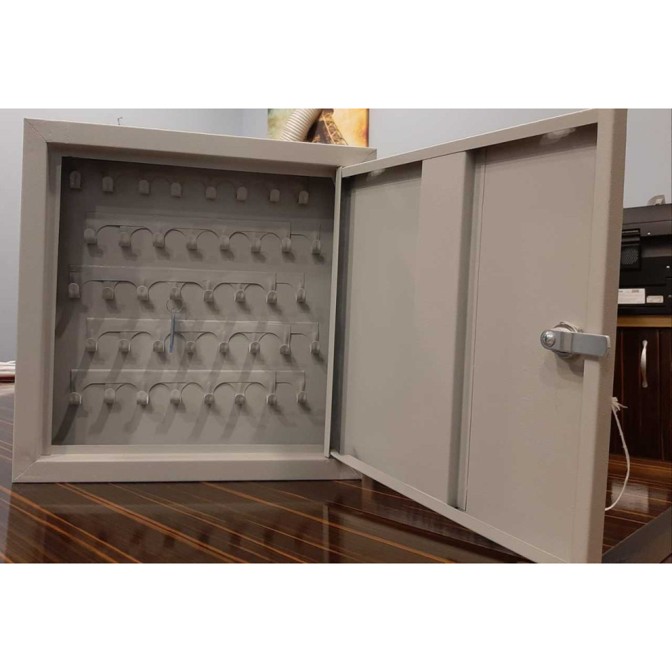 40'lık Anahtarlık Dolabı