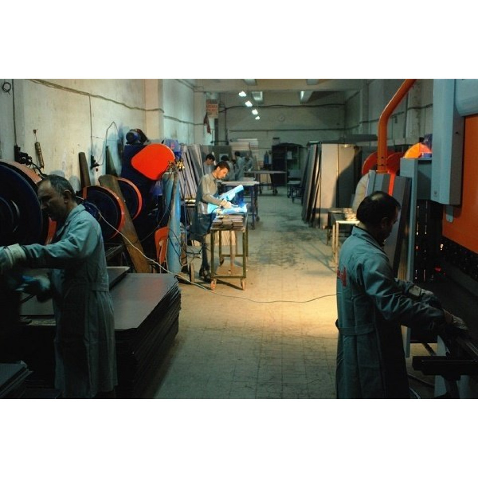 Dokuzlu Soyunma Dolabı Kırmızı