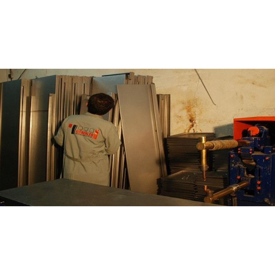 Özel Dokuzlu Soyunma Dolabı Standart