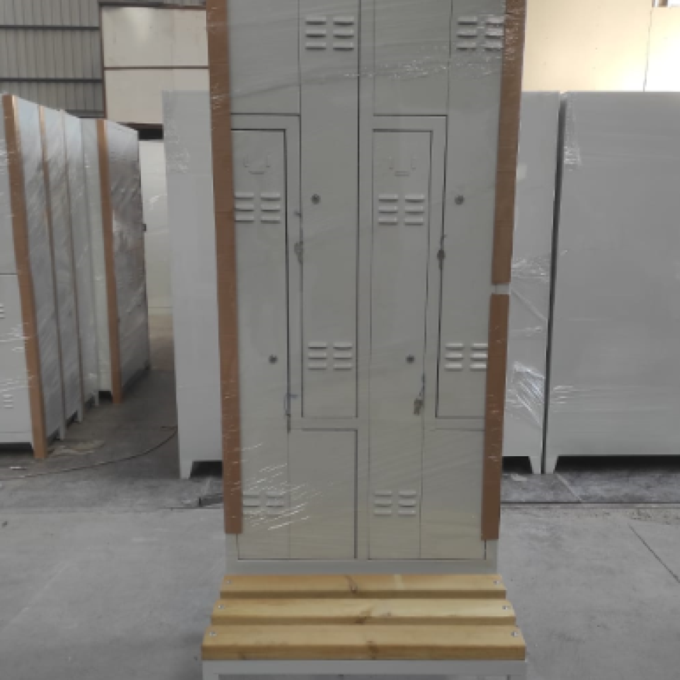 Z Dört Kapaklı Banklı Soyunma Dolabı